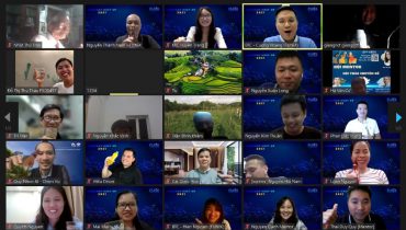 Tối 27/11, gần 200 mentor FUNiX đã cùng tụ hội trong Đại hội Mentors trực tuyến đầu tiên của trường Mây. Đại hội là dịp để FUNiX gửi lời tri ân đến những “siêu anh hùng” trên mọi miền tổ quốc đã đồng hành cùng các xTer trong năm vừa qua. Từ lời cảm ơn của một học viên tuổi