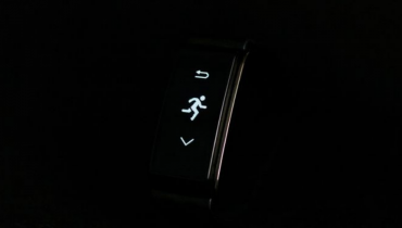 Điện thoại thông minh có thể đếm số bước khi bạn chạy, đi bộ, thậm chí là nhảy một cách chính xác. Nó đã làm điều này như thế nào? 