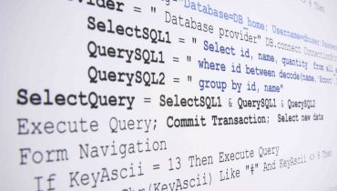 Làm thế nào để triển khai một Select Query trong lập trình PHP?