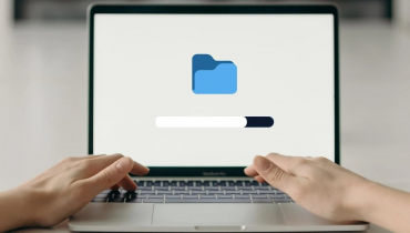 Bạn đã bao giờ bị mất quá nhiều thời gian để hoàn thành quá trình sao chép và dán (copy và paste) nhiều file trên máy Mac? Quá trình này có thể làm chậm máy, buộc bạn phải đợi nó chạy xong trước khi tiếp tục công việc của mình. Với việc phát hành macOS Monterey, giờ đây người dùng của Apple đã có thể tạm dừng quá trình sao chép và dán file, tiếp tục sử dụng máy Mac như bình thường, sau đó tiếp tục quá trình này mà không phải bắt đầu lại từ đầu. Dưới đây là cách nó hoạt động.
