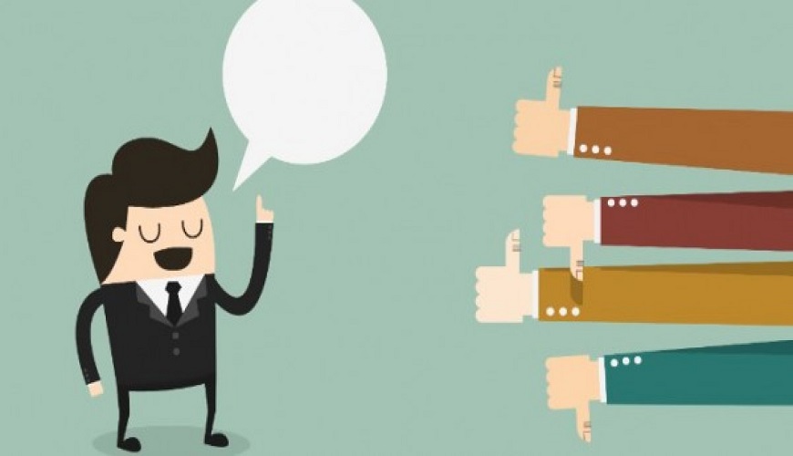 lời phê bình trong công việc