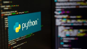 Học lập trình Python trở thành một kỹ năng quan trọng và hấp dẫn cho nhiều người (Nguồn ảnh: Internet)