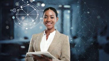 Sự hiện diện của AI đang định hình lại cách thức vận hành của các ngành nghề, từ những công việc văn phòng thường nhật đến các lĩnh vực chuyên sâu.